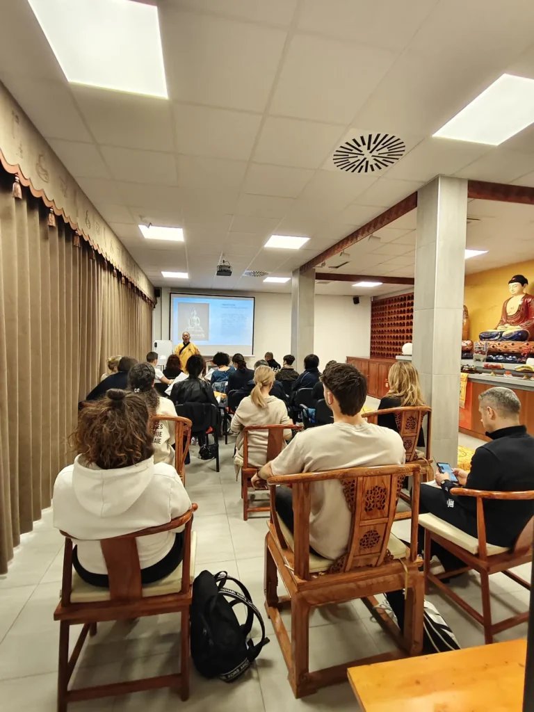 Lezione di Medicina Tradizionale Cinese con il Maestro Shi Yan Hui