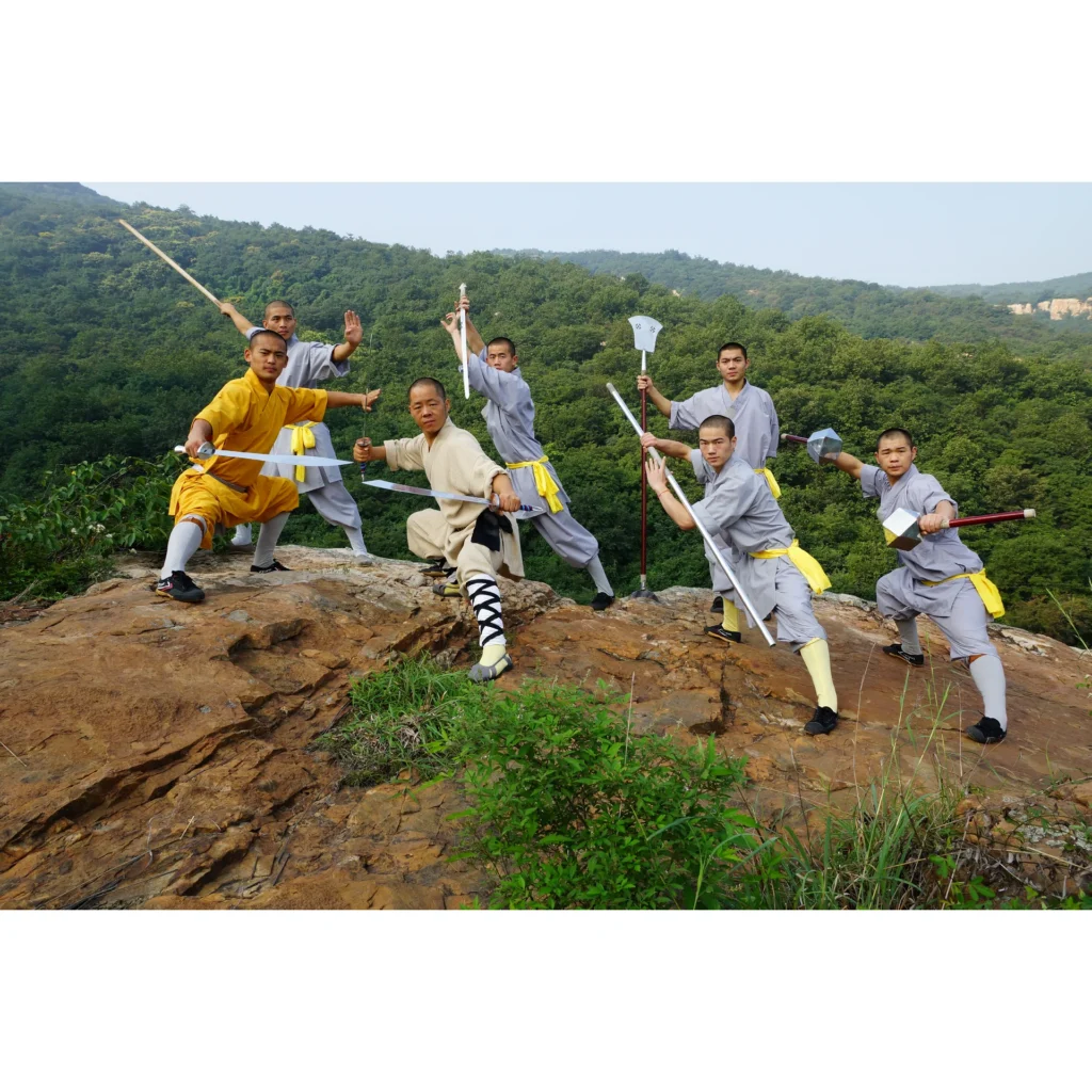 Maestro Shi Yan Hui durante una pratica di Shaolin Kung Fu - fotografia 15