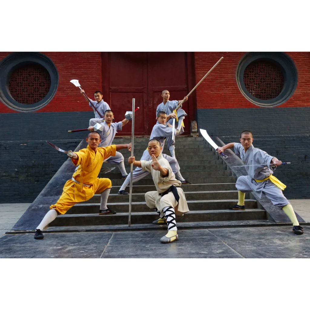 Maestro Shi Yan Hui durante una pratica di Shaolin Kung Fu - fotografia 18